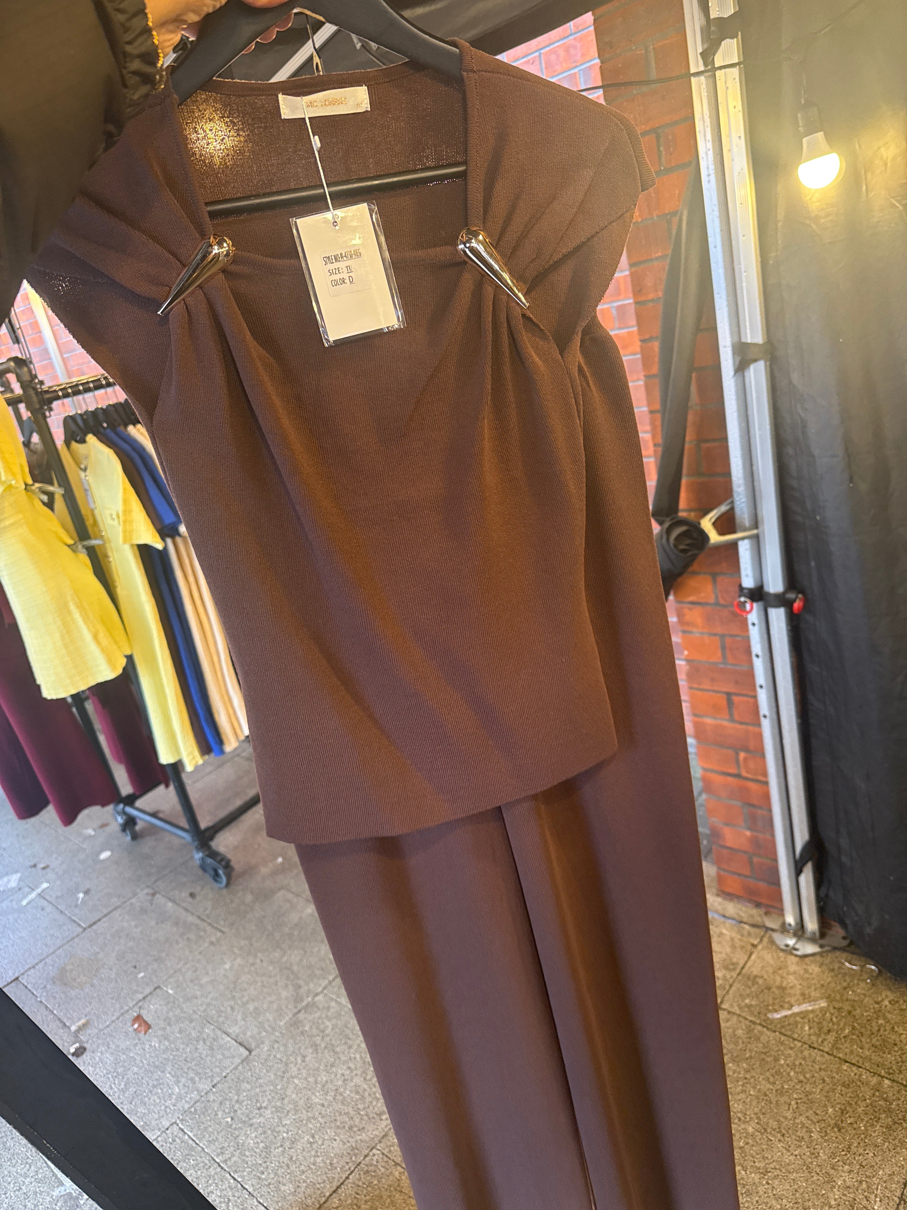 THE MADISON IN BROWN