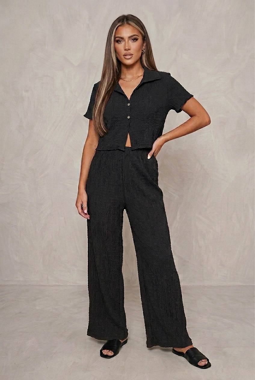 OLIVIA IN EBONY