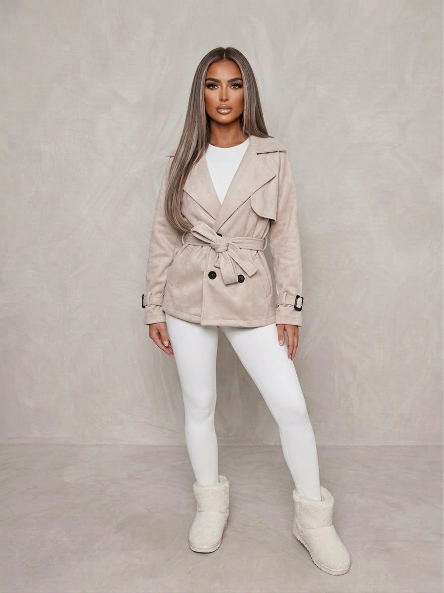CHLOE IN WHEAT