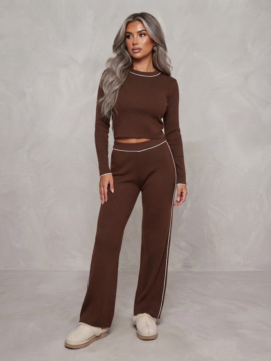 OLIVIA IN CHOCOLATE