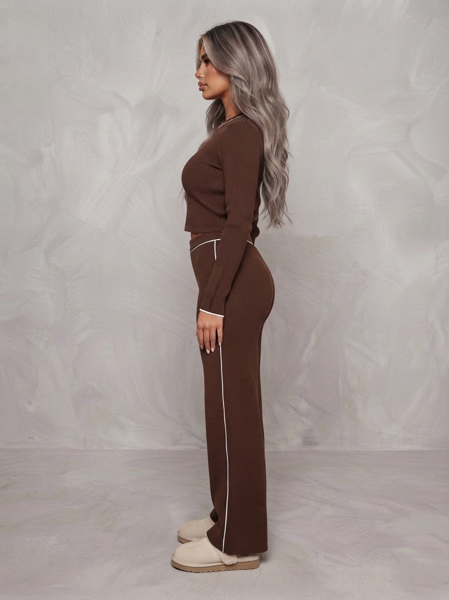 OLIVIA IN CHOCOLATE