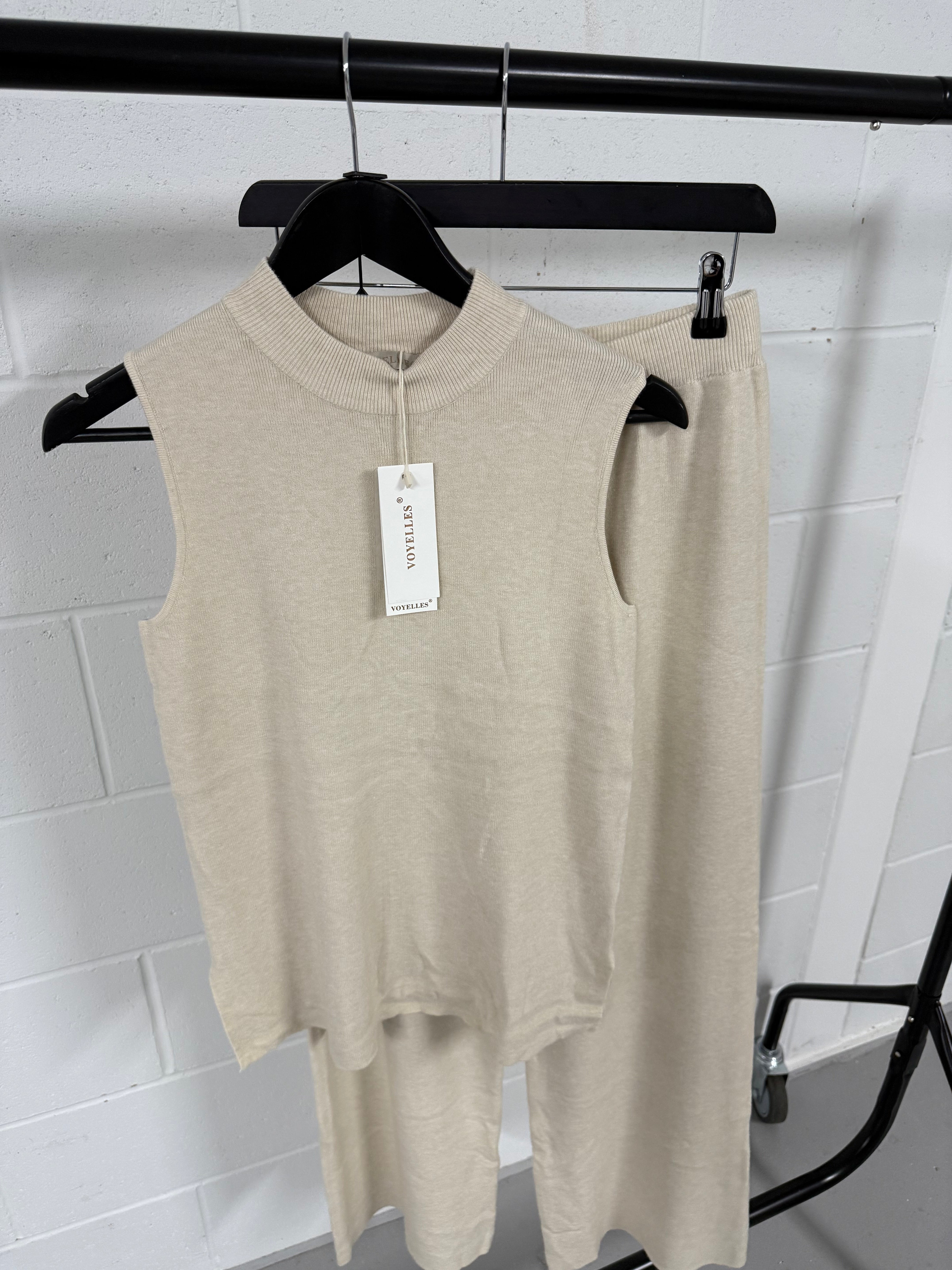 CHARLOTTE BEIGE