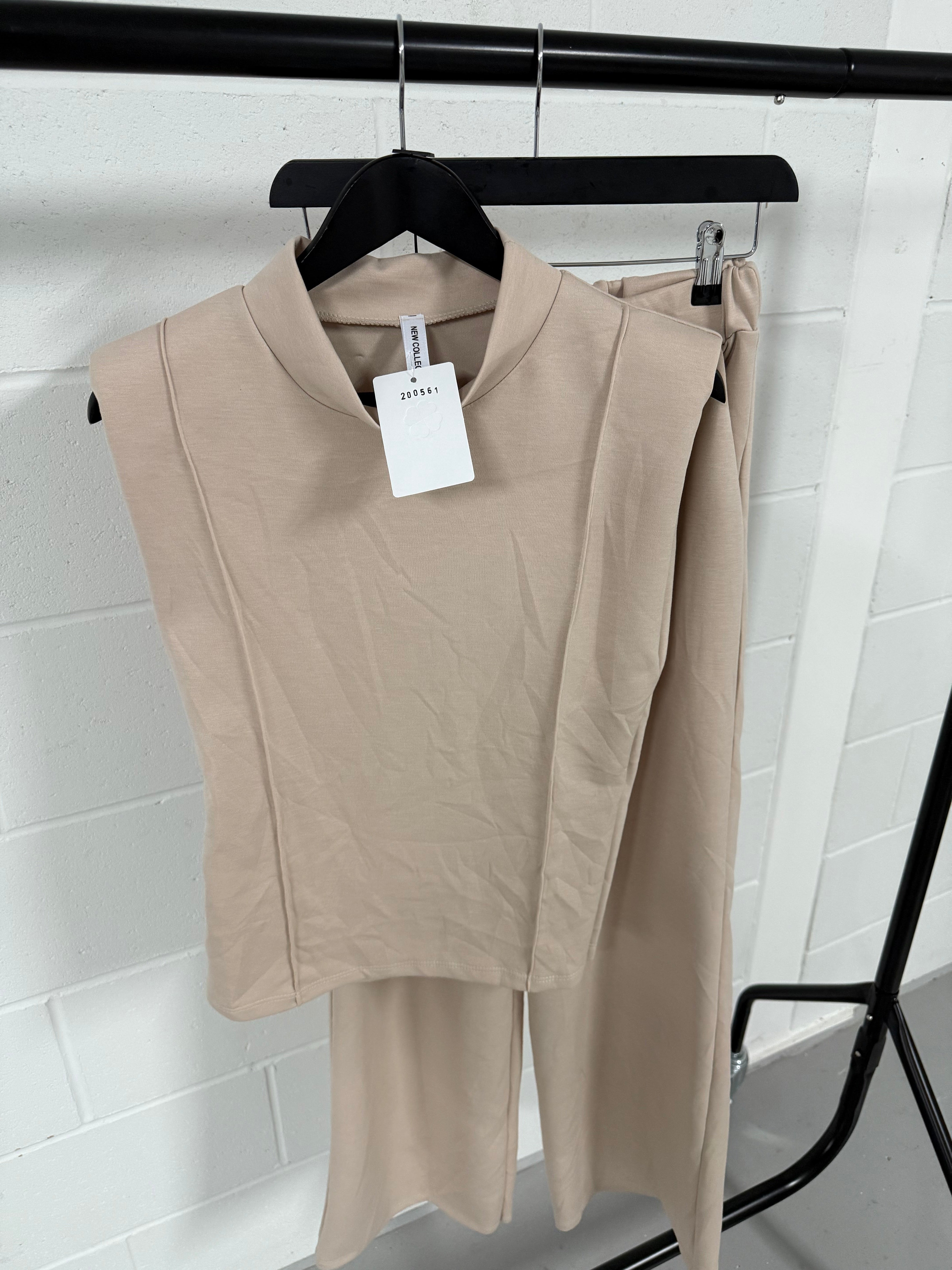 DEMI BEIGE