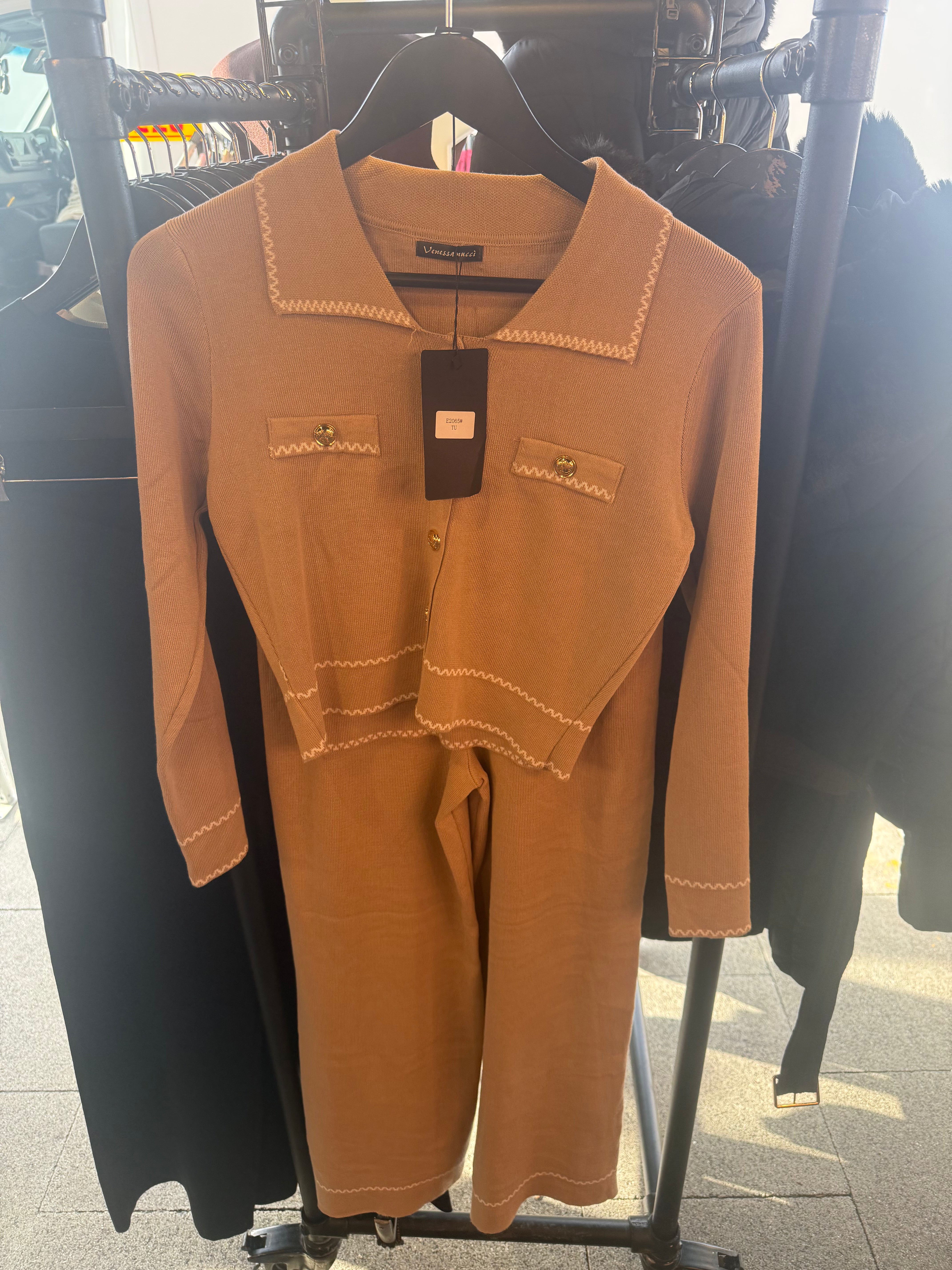 THE CHARLOTTE IN BEIGE